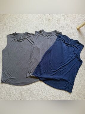 Lot 3 Cariloha Sleeveless SOFT men’s Tank Tops - 1 Navy and 2 Gray